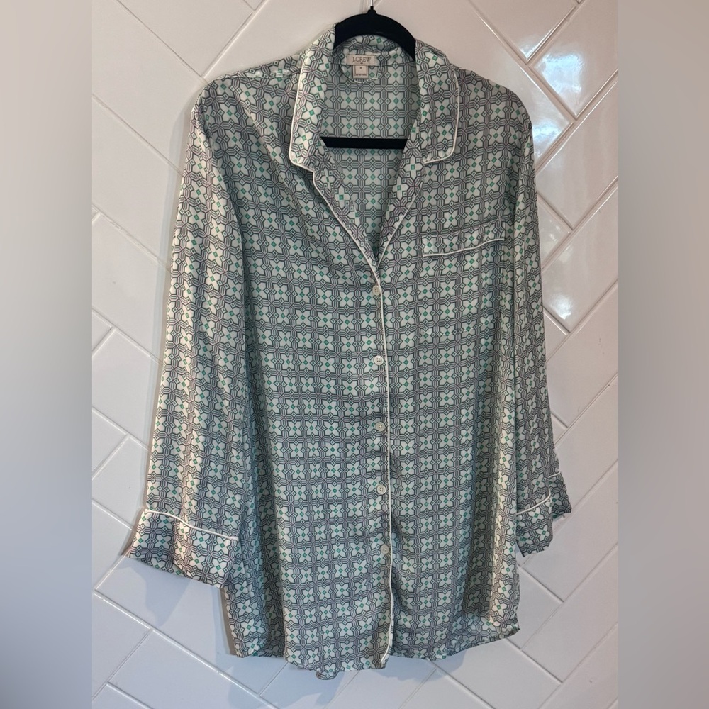 J Crew Size M Geometric Long
Sleeve Nightshirt